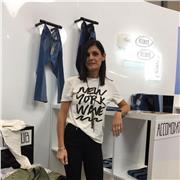 Perito tecnico commerciale e ragioniere specializzato in lingue